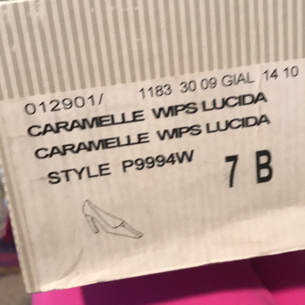 Heels - Picture 5 of 5